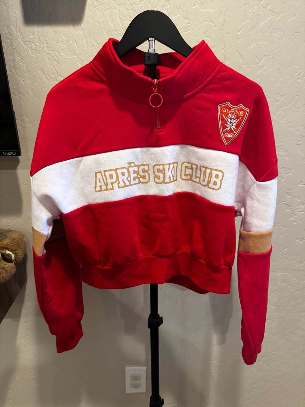 Chemistry Apres Ski Club Patchwork Cropped Sweatshirt Women's L Red